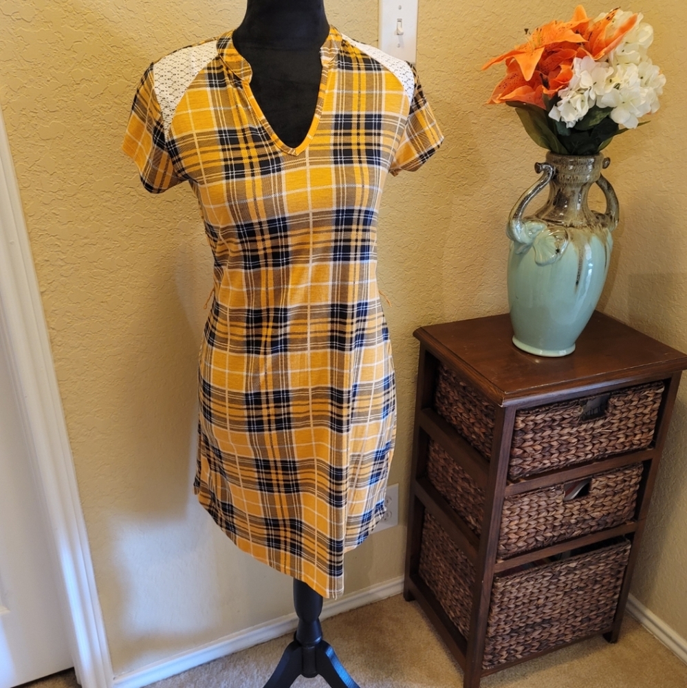 Yellow‎ plaid fall dress
